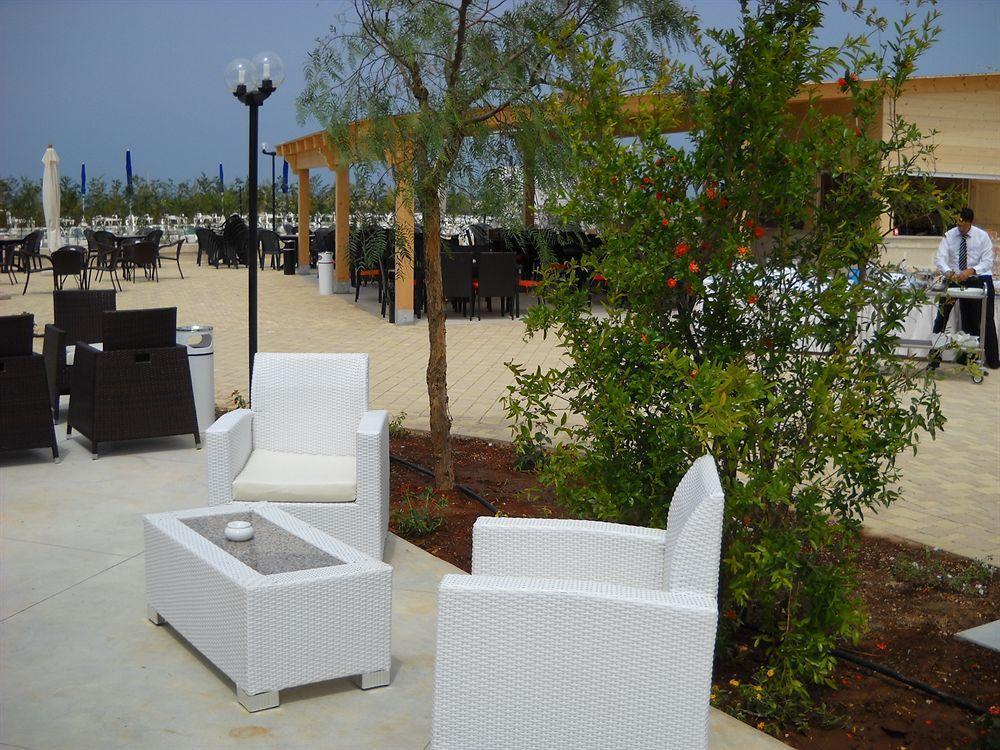 Torre Guaceto Resort Carovigno Luaran gambar