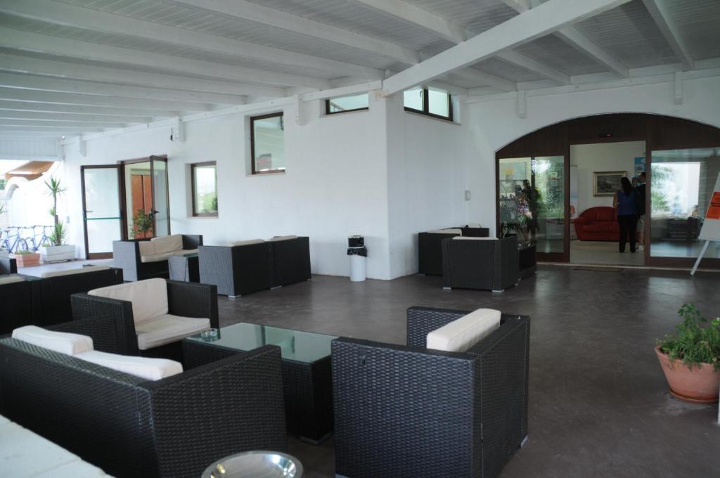 Torre Guaceto Resort Carovigno Luaran gambar