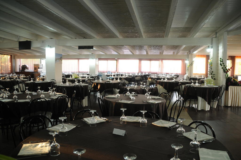 Torre Guaceto Resort Carovigno Luaran gambar