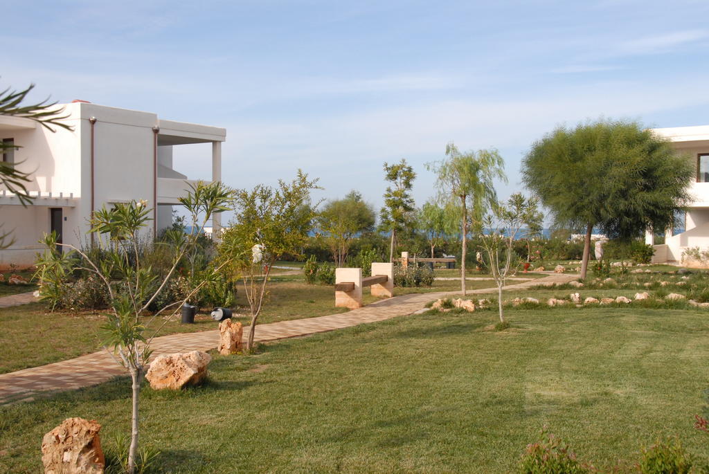 Torre Guaceto Resort Carovigno Luaran gambar
